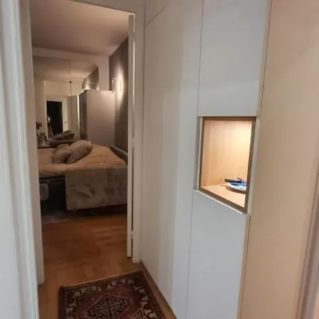 Daire Grand Appart' * Luxe * 2 Pas Des Champs-elysees *